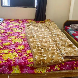 https://house-maa-paying.hotels-varanasi.com
